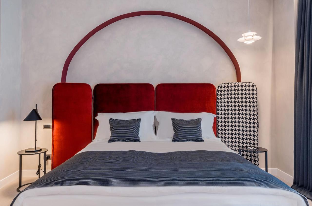 Monograph Freedom Square Hotel Tbilisi Ngoại thất bức ảnh