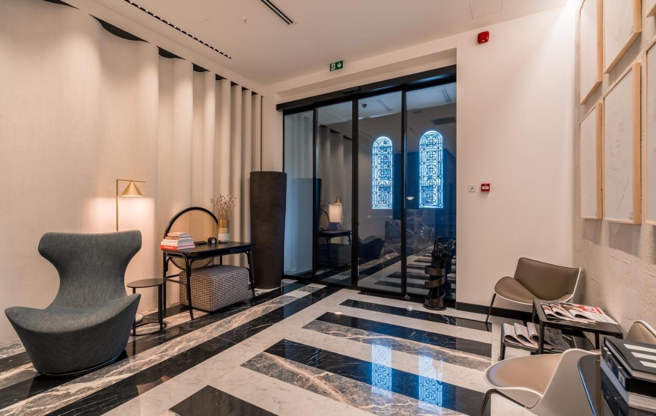 Monograph Freedom Square Hotel Tbilisi Ngoại thất bức ảnh The lobby of the hotel